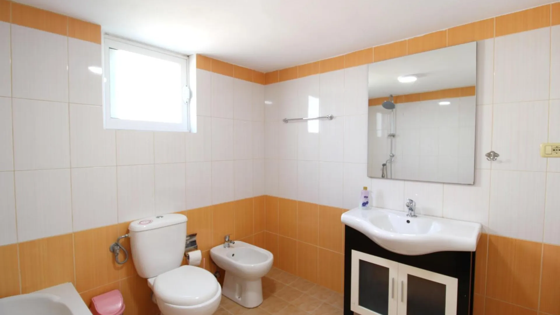 Omnia Apartments Ksamil