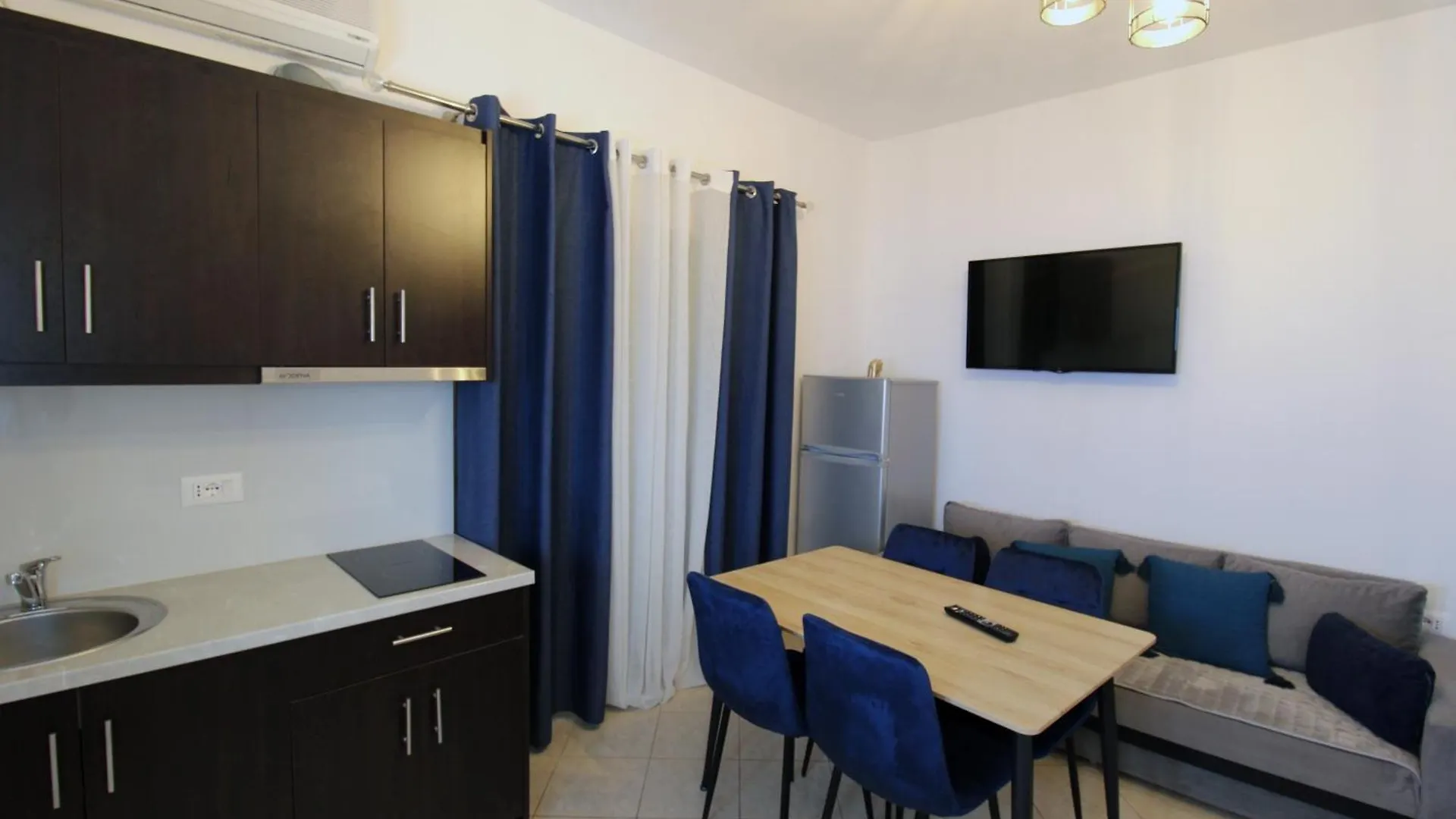 Omnia Apartments Ksamil