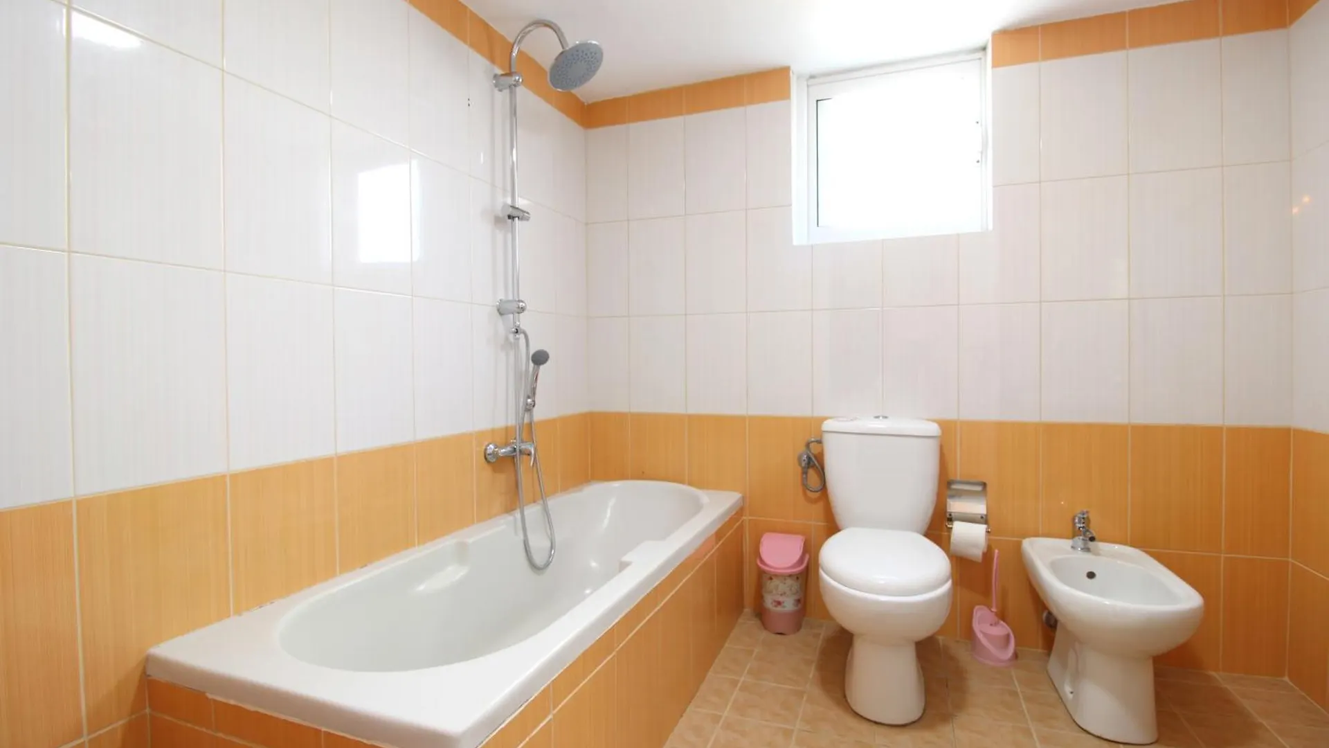 Omnia Apartments Ksamil