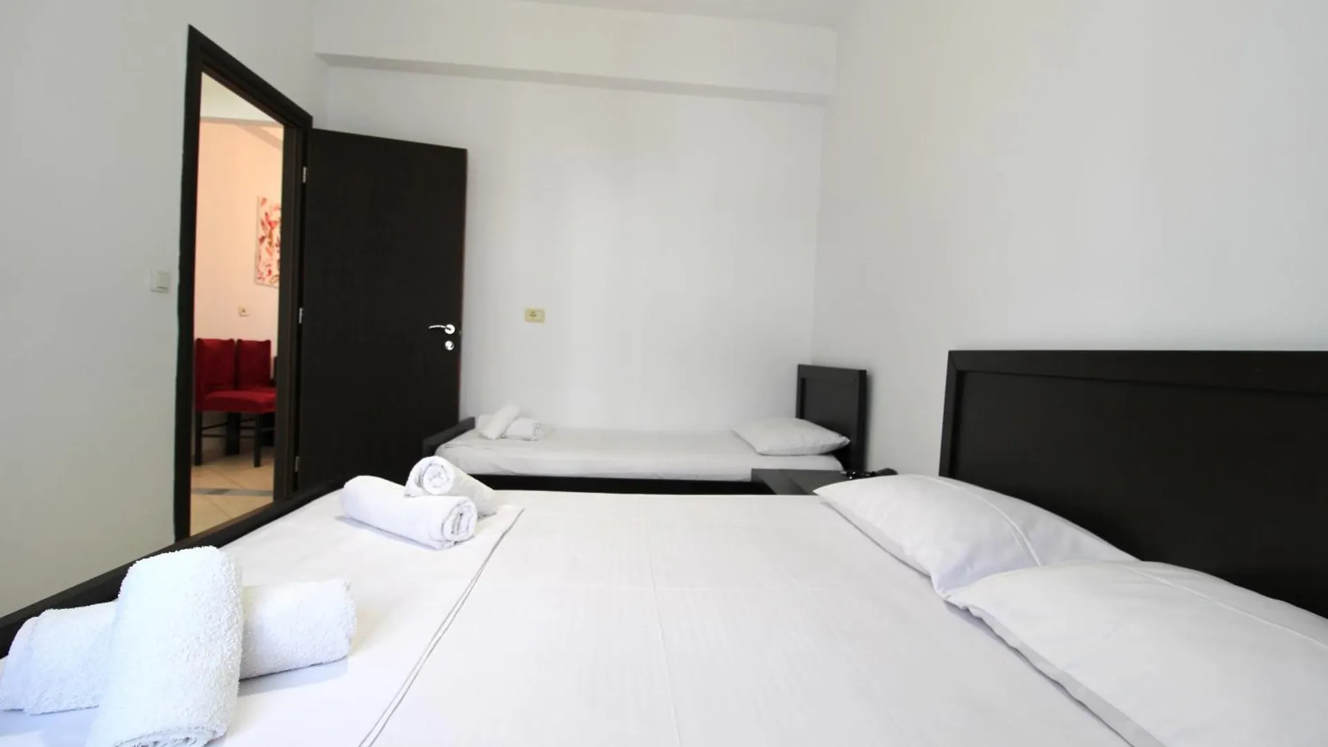 Omnia Apartments Ksamil