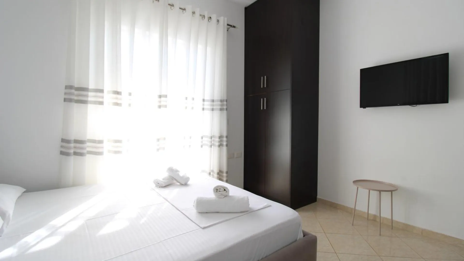 Omnia Apartments Ksamil