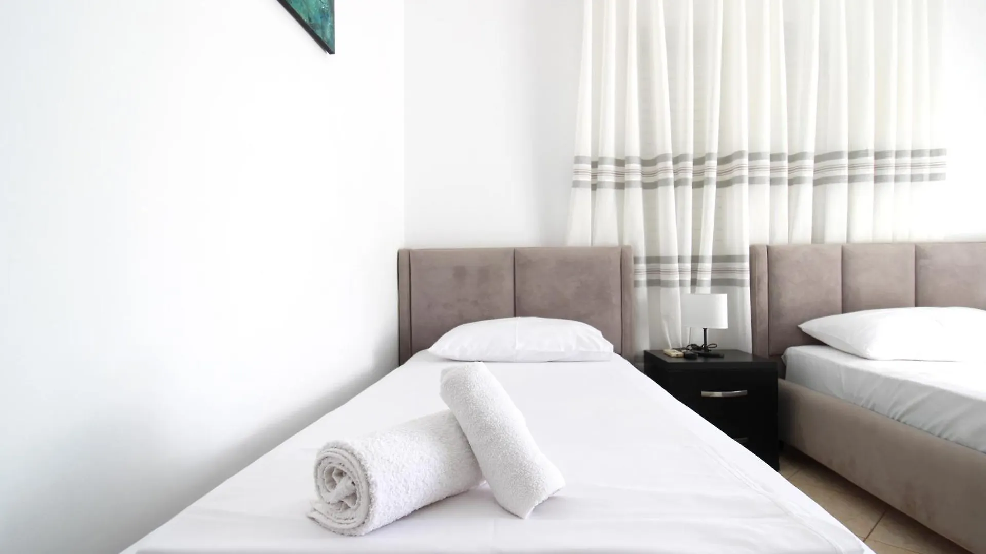 Omnia Apartments Ksamil 0*,