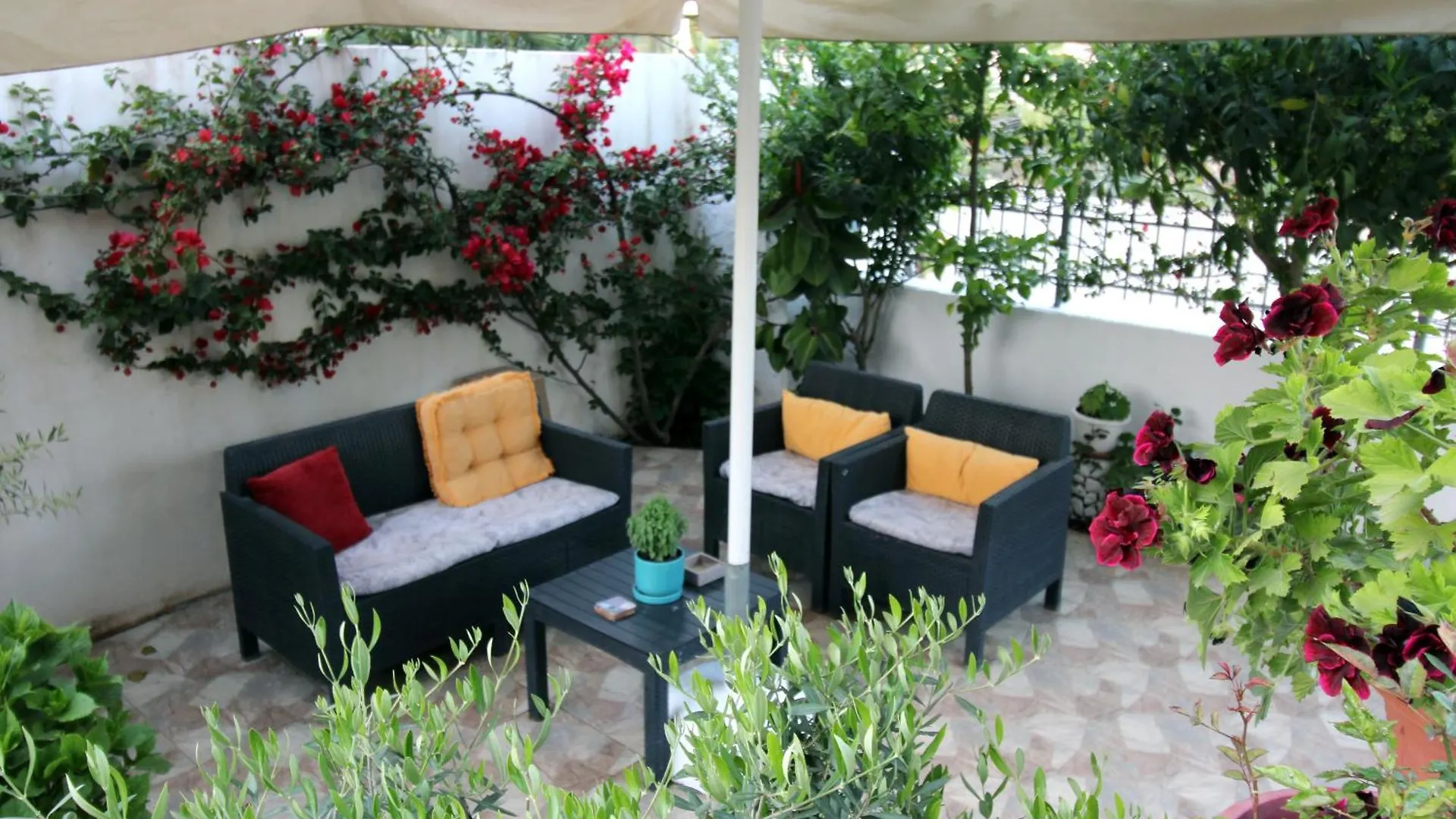 Omnia Apartments Ksamil 0*,  Albanien