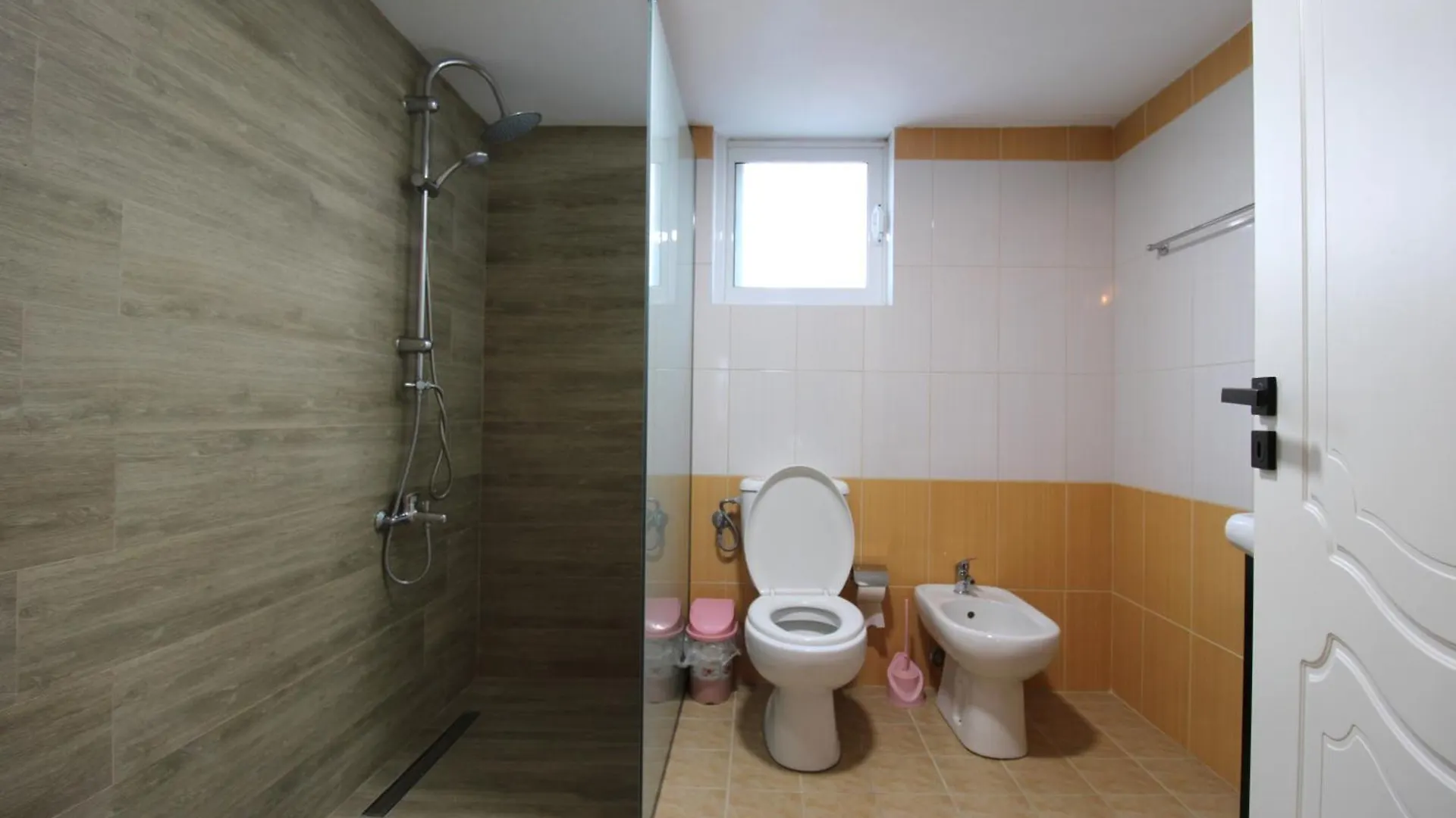 Omnia Apartments Ksamil